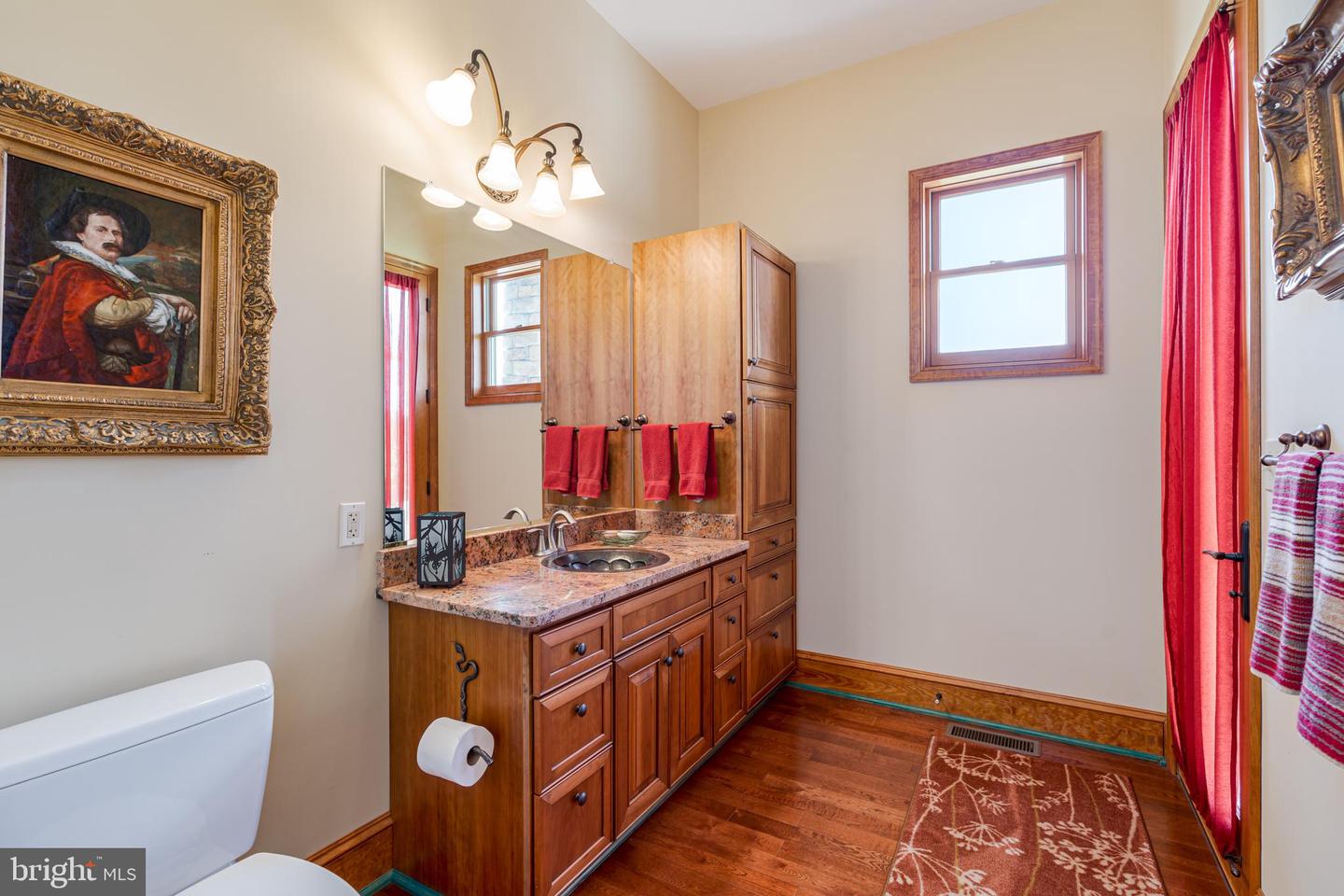 38780 Chelten Ln Property Photo 42