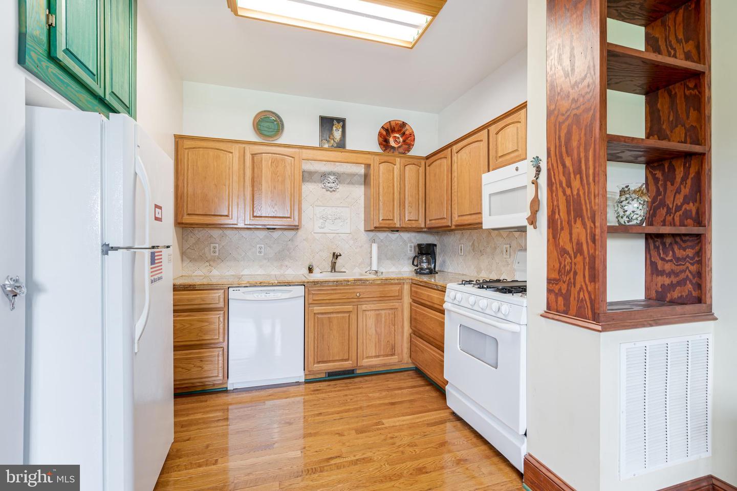 38780 Chelten Ln Property Photo 46