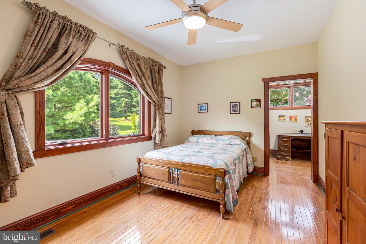 38780 Chelten Ln Property Photo 47