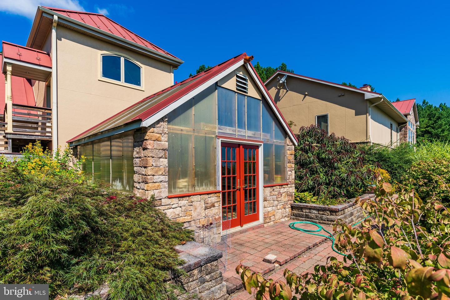 38780 Chelten Ln Property Photo 63