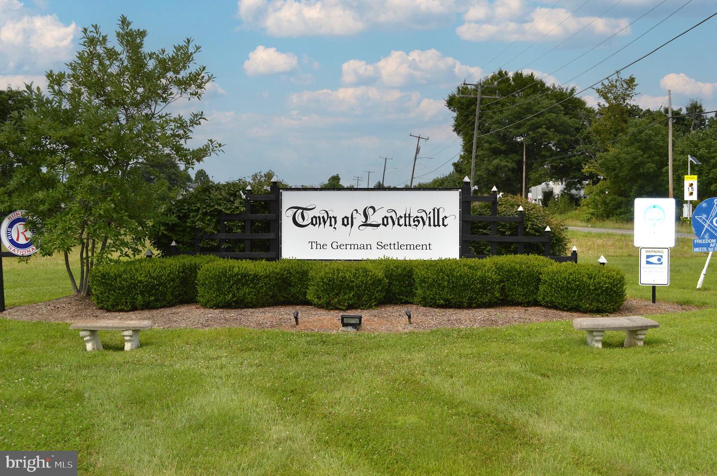 42 Berlin Turnpike Property Photo 2