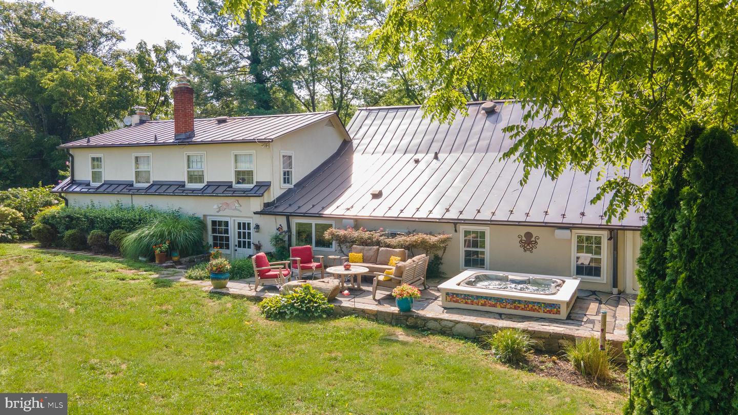 22780 Foxcroft Rd Property Photo 31