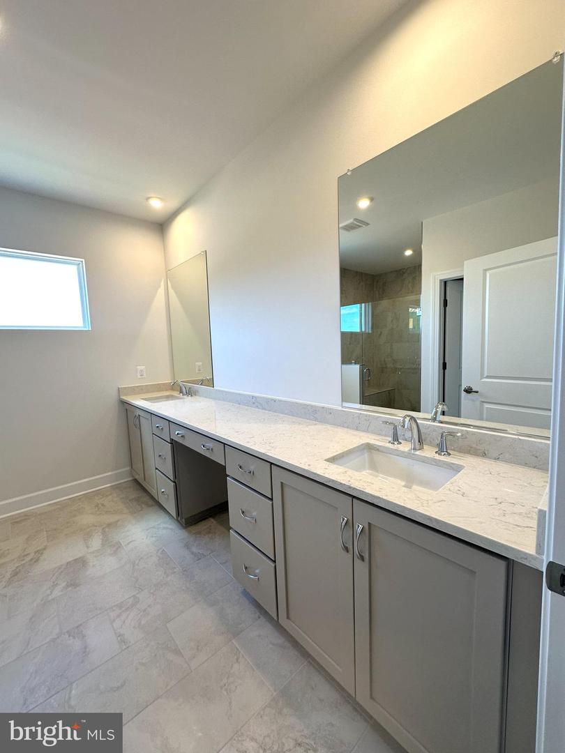 43212 Greeley Sq Property Photo 16