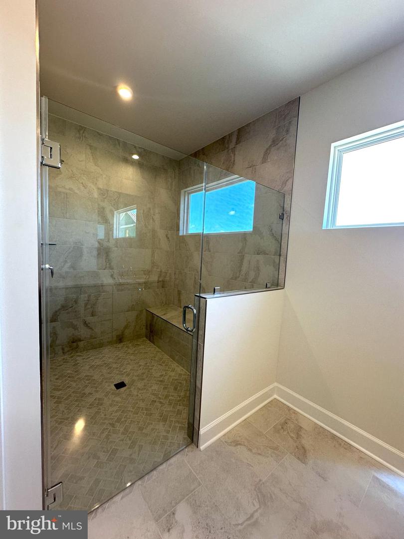 43212 Greeley Sq Property Photo 17
