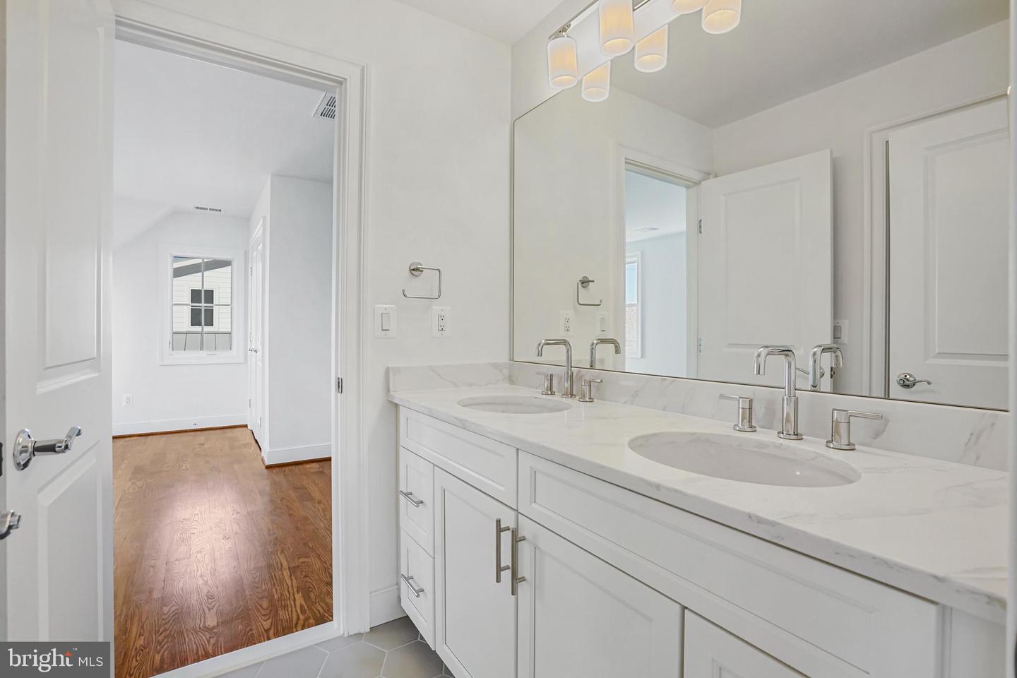 602 Martin Ave Property Photo 42
