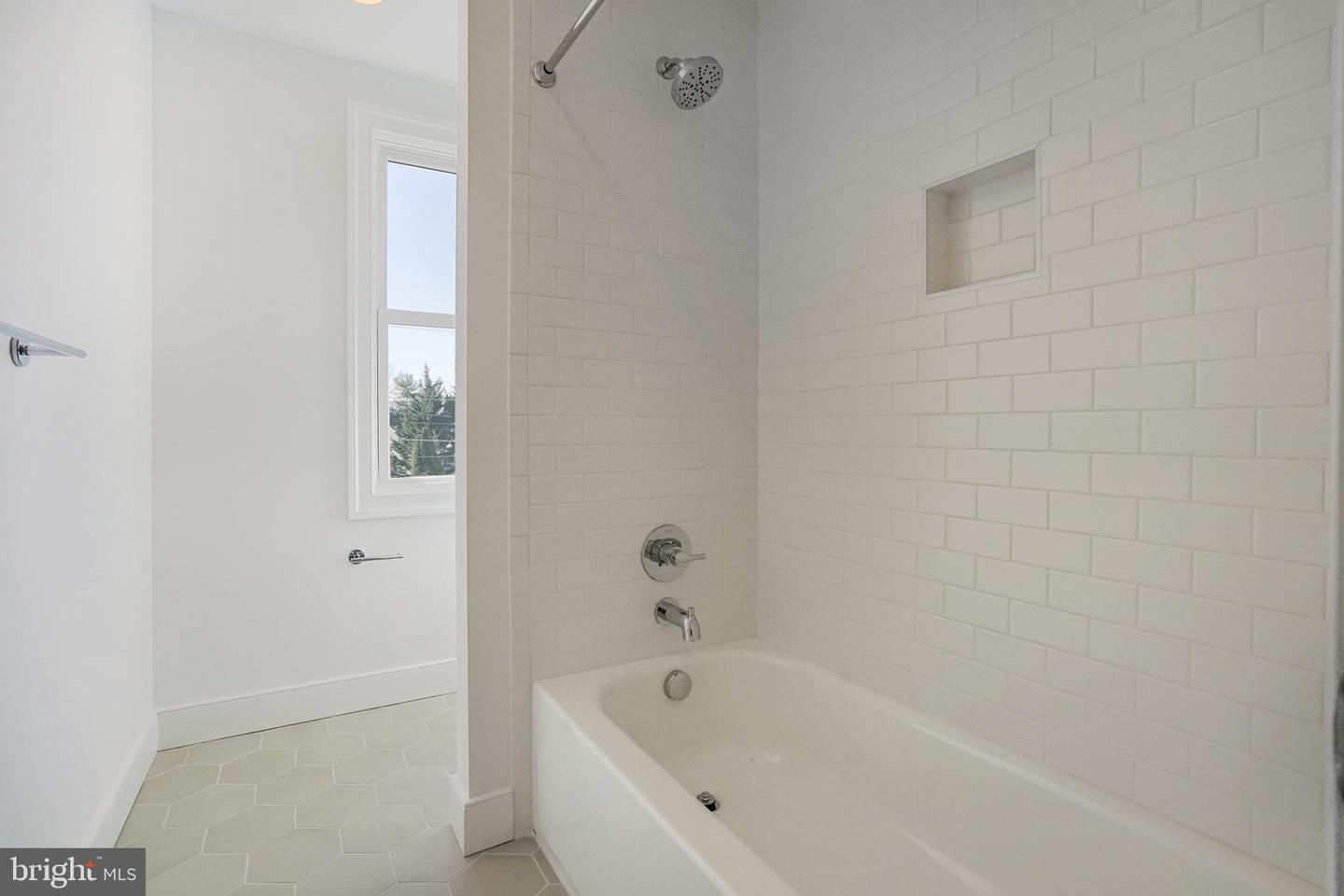 602 Martin Ave Property Photo 43