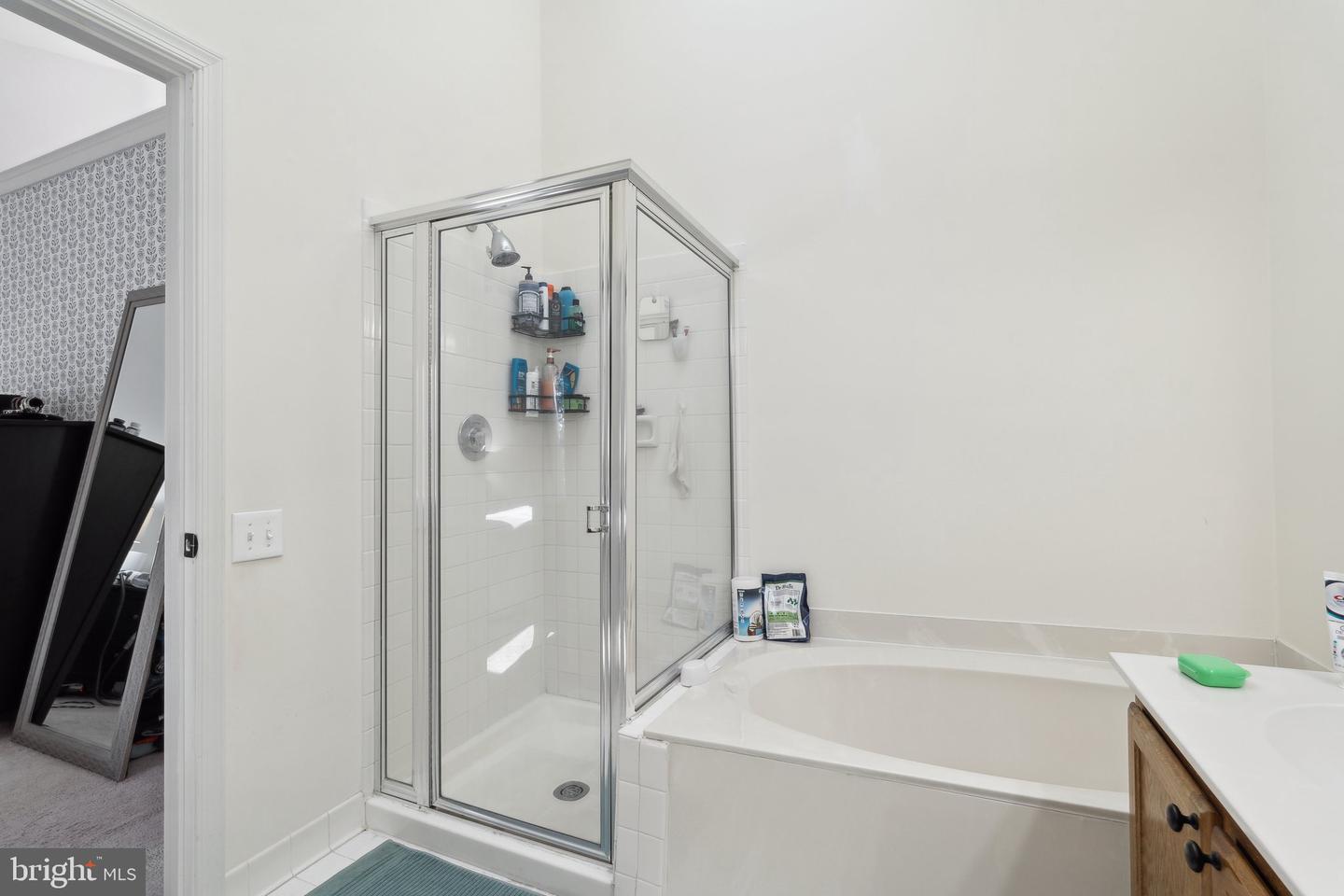 43854 Laburnum Sq Property Photo 18