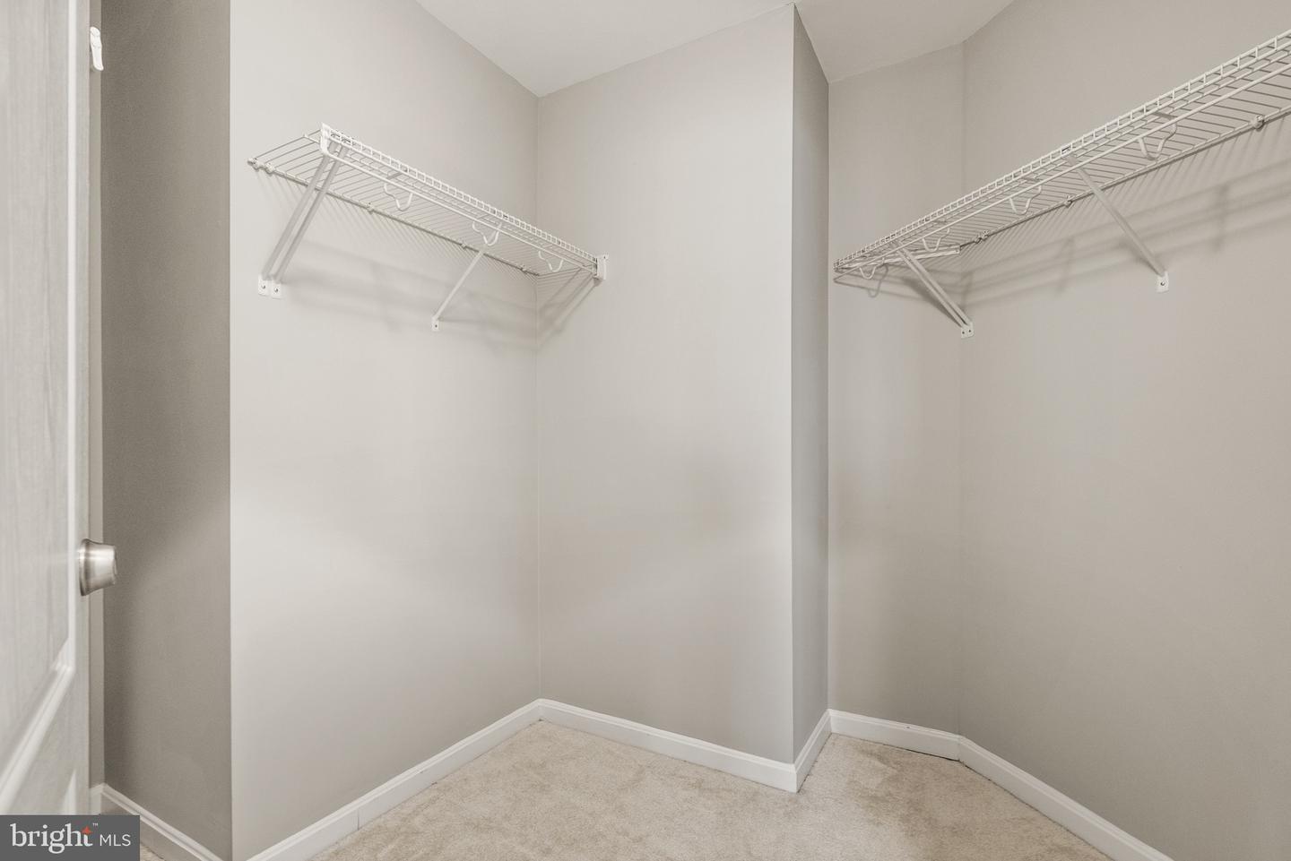 25189 Hummocky Ter Property Photo 24