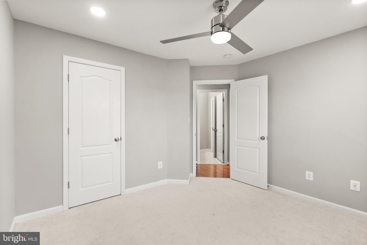 25189 Hummocky Ter Property Photo 31