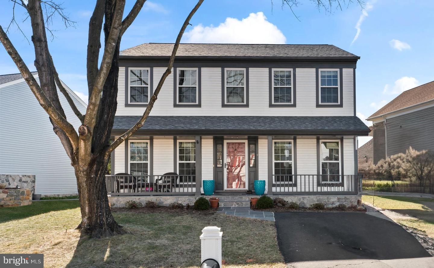 9 Dudley Ct Property Photo