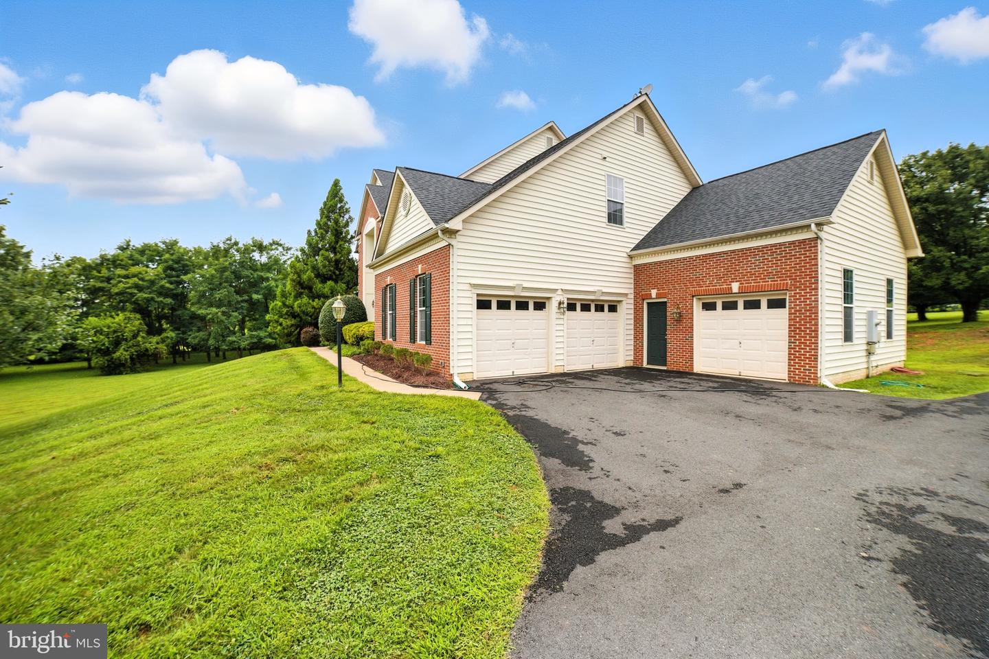 42037 Heaters Island Ct Property Photo 11