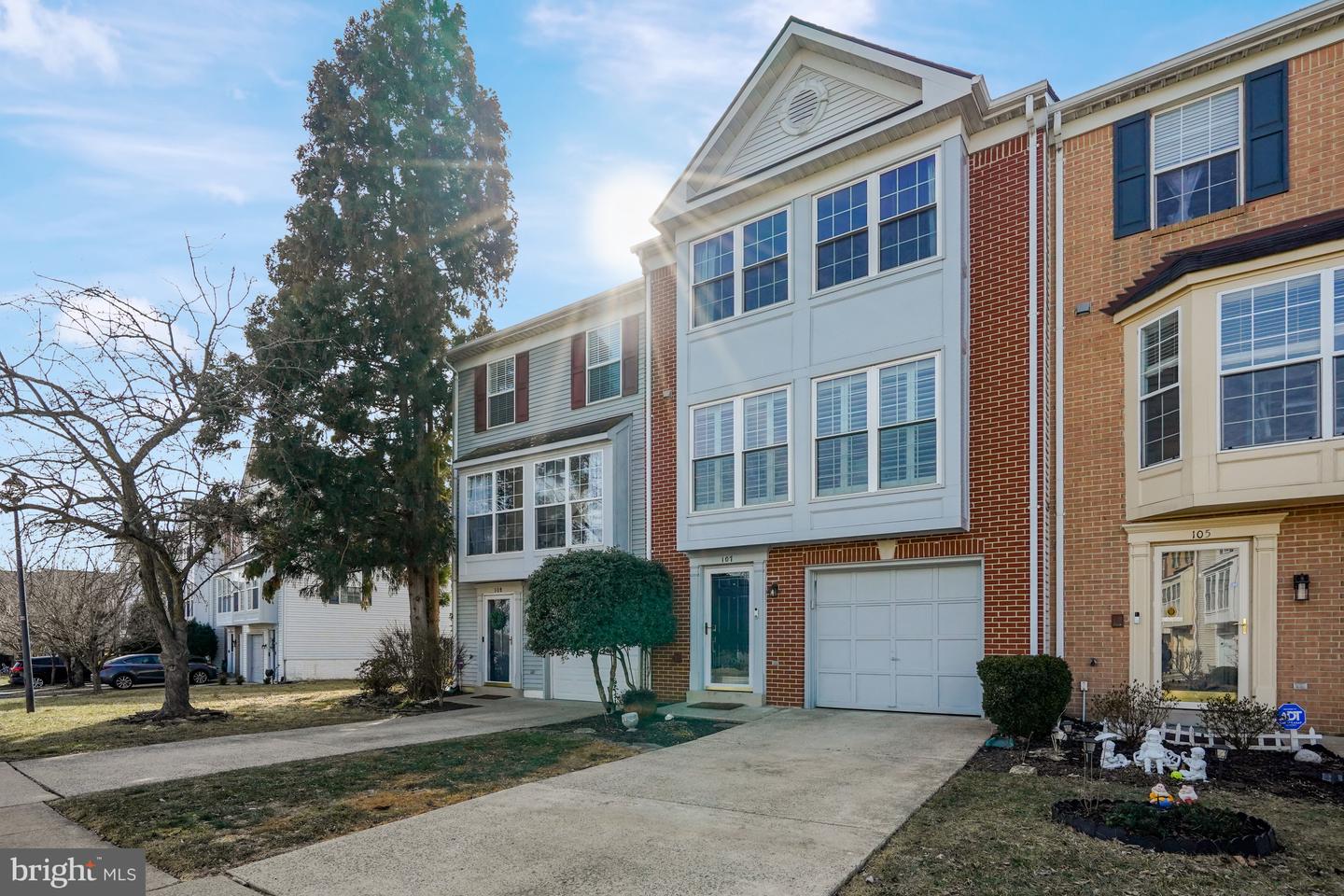 107 Hampshire Sq Sw Property Photo
