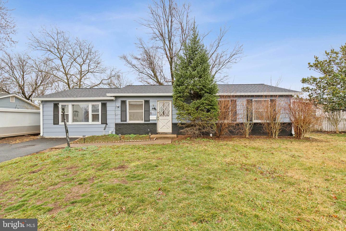 639 W Church Rd Property Photo