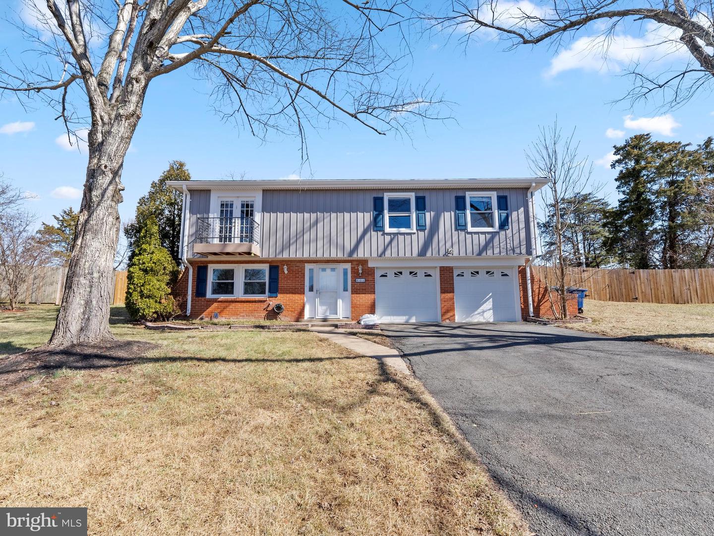 804 S Roanoke Ct S Property Photo