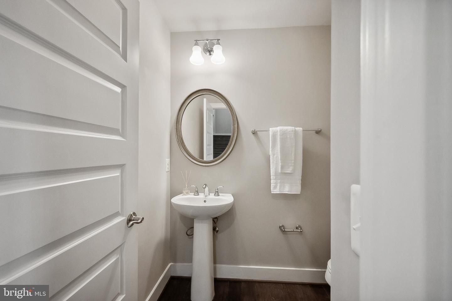 14879 Falconaire Pl Property Photo 16