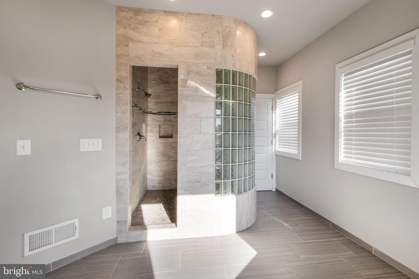 14879 Falconaire Pl Property Photo 21