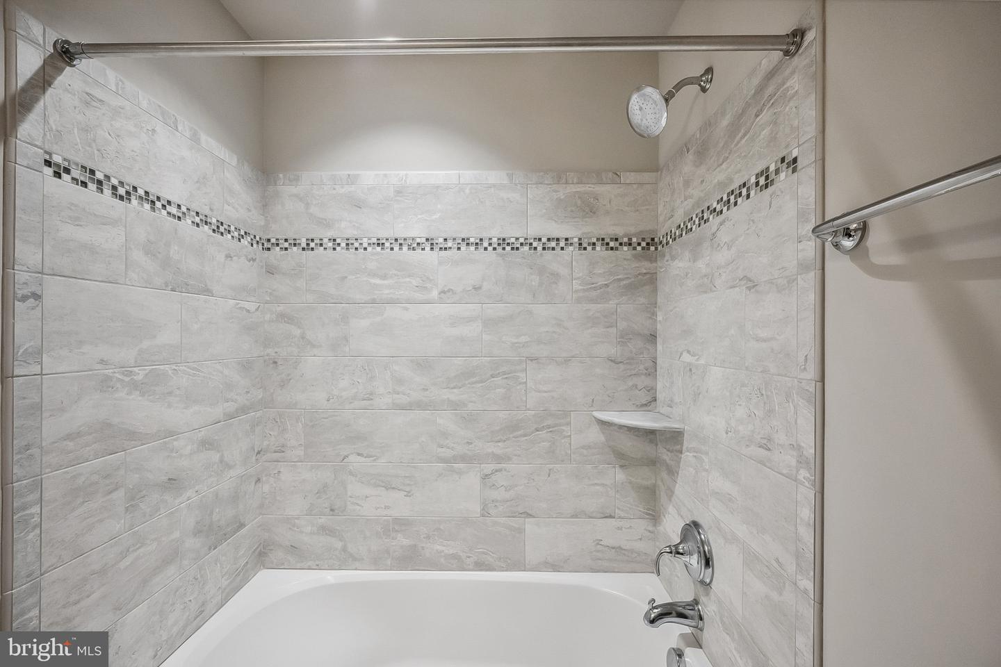 14879 Falconaire Pl Property Photo 36
