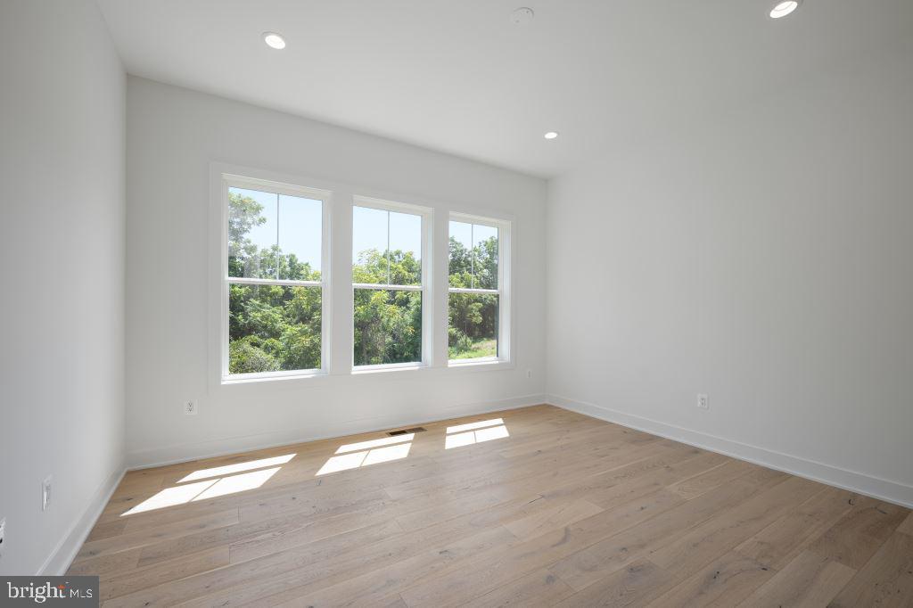 18698 Woodburn Rd Property Photo 19