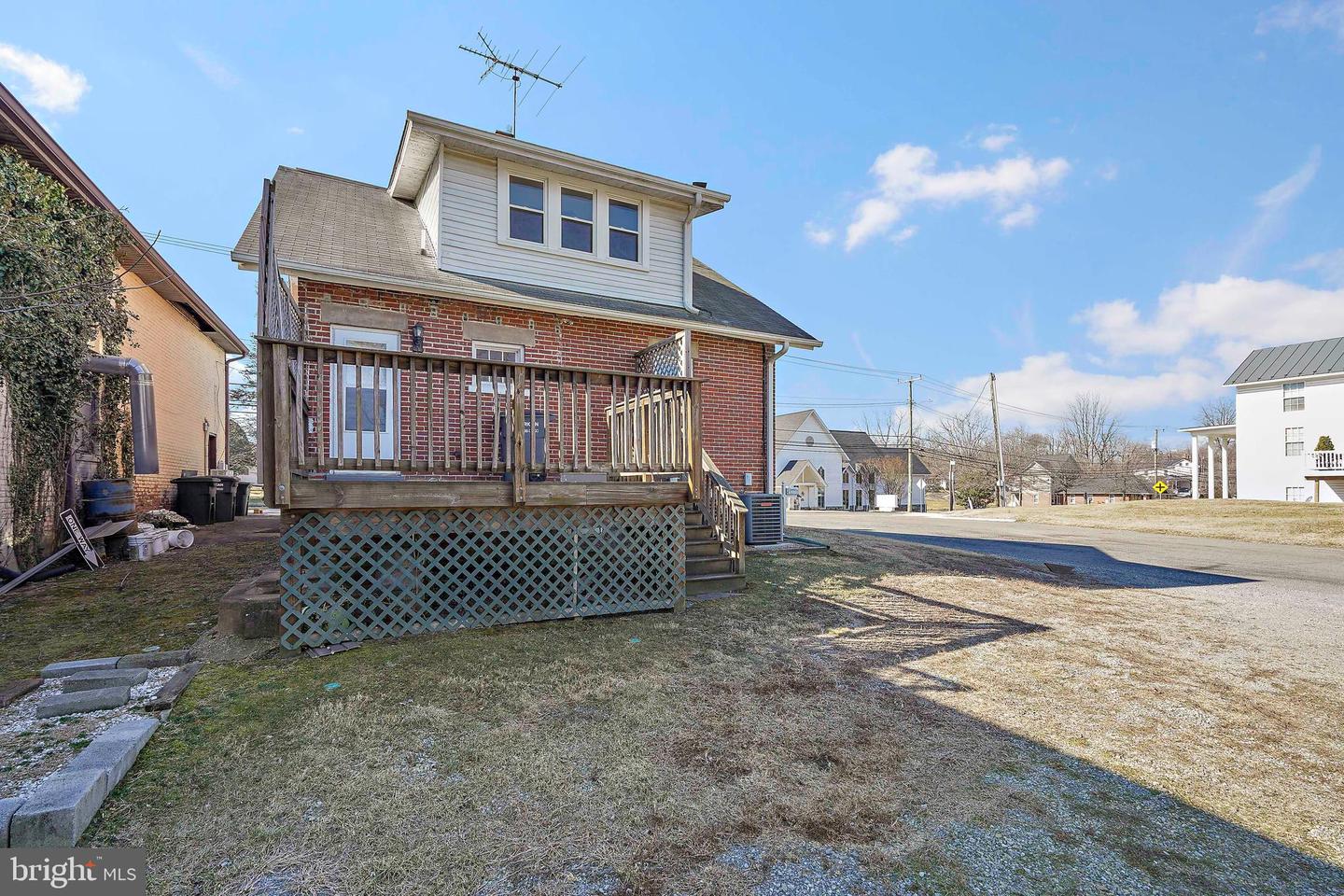 41 E Colonial Hwy Property Photo 12