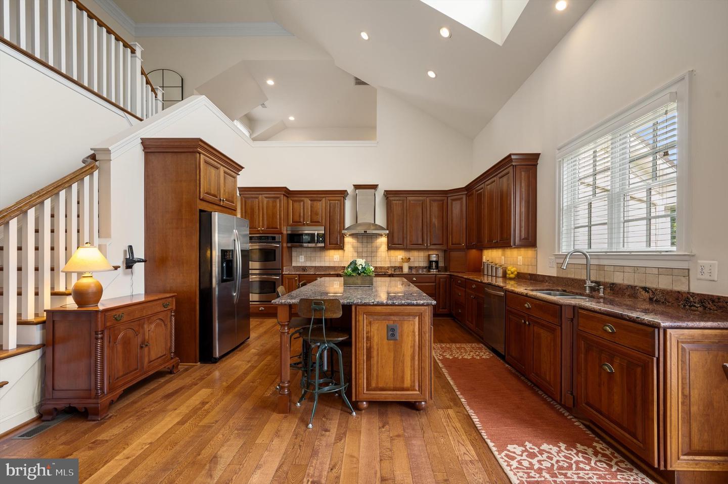 20880 Eckbo Dr Property Photo 11