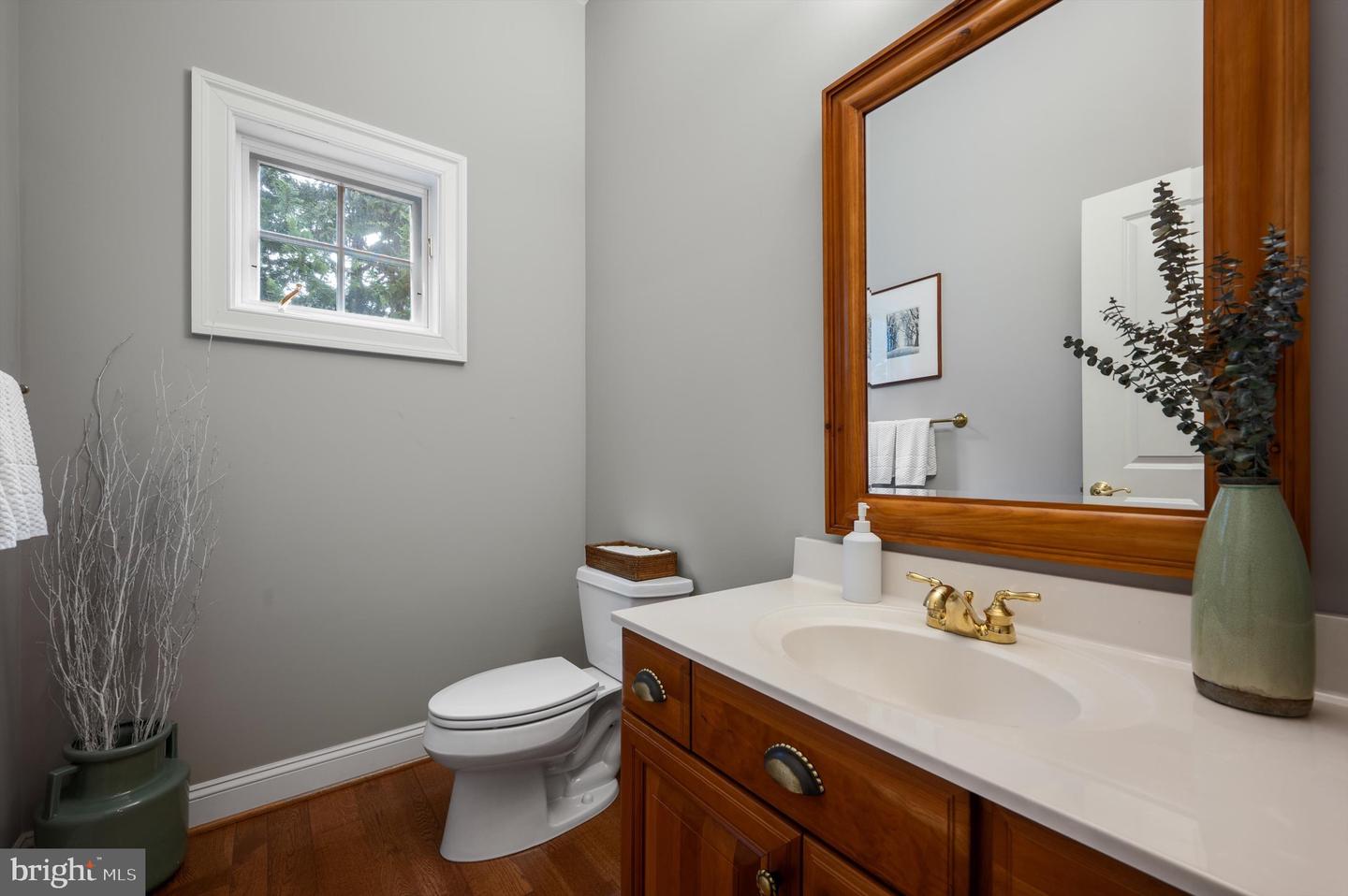 20880 Eckbo Dr Property Photo 30