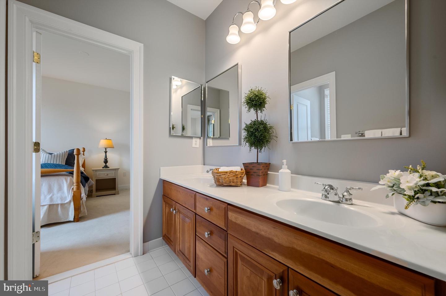 20880 Eckbo Dr Property Photo 54