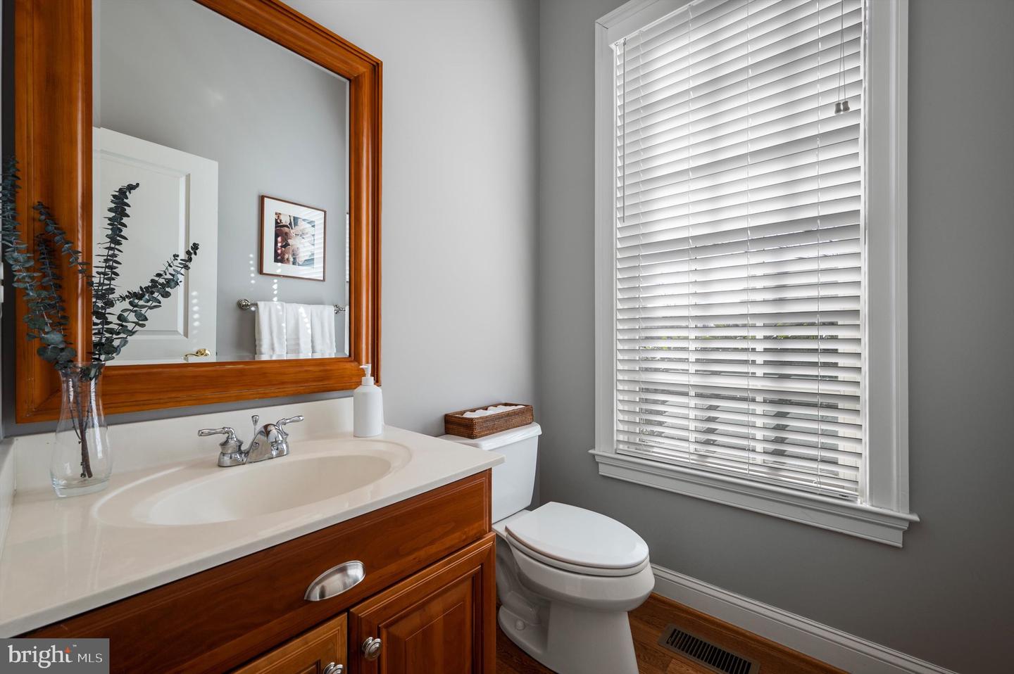 20880 Eckbo Dr Property Photo 65