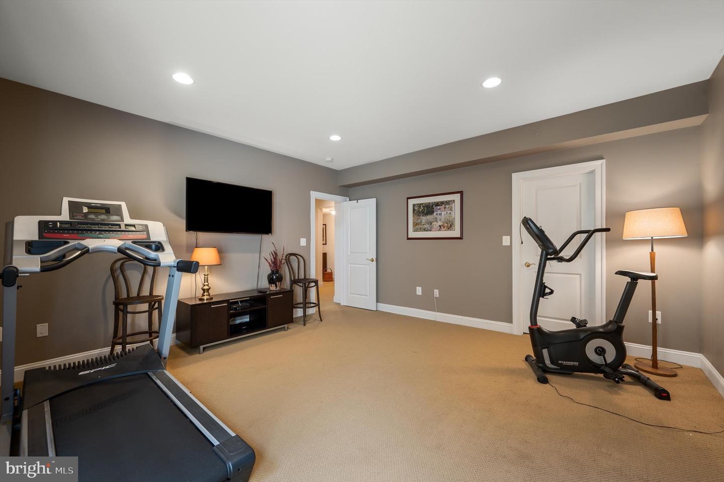 20880 Eckbo Dr Property Photo 69