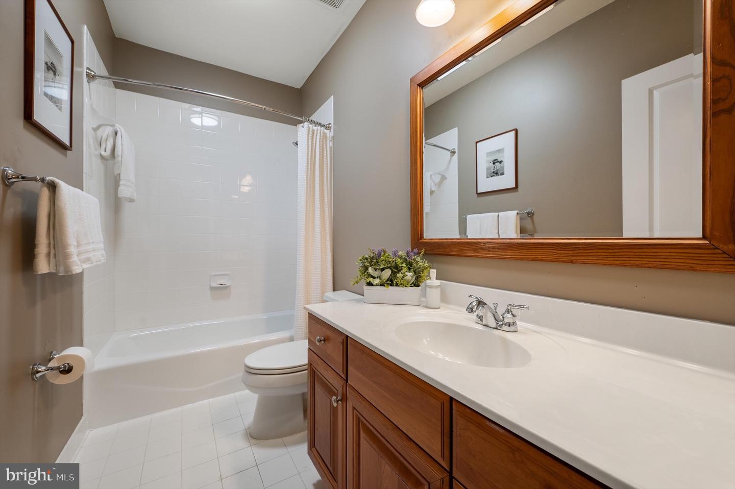 20880 Eckbo Dr Property Photo 72