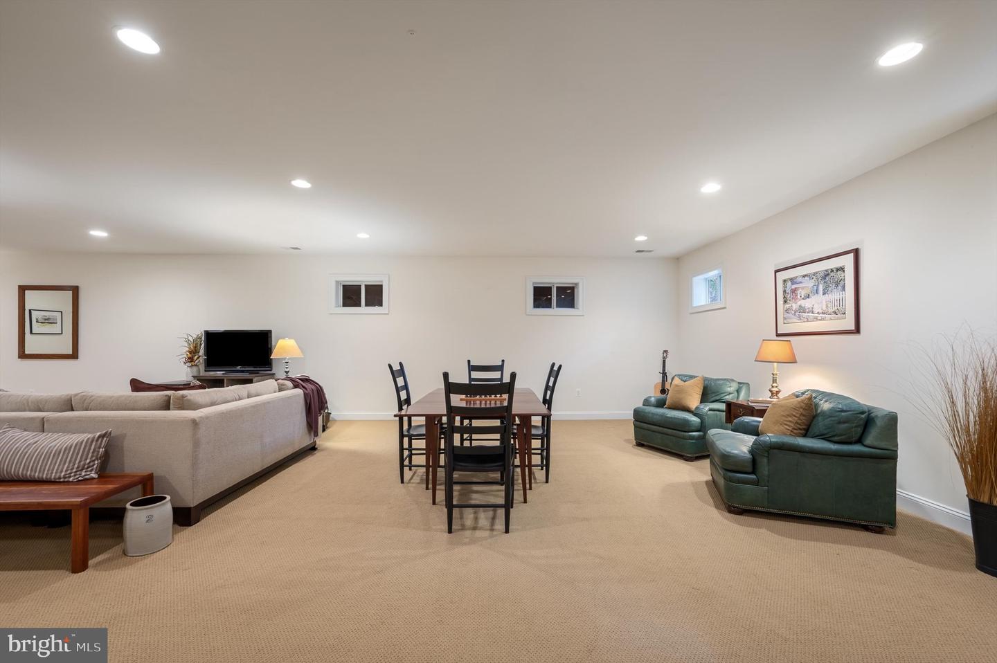 20880 Eckbo Dr Property Photo 75