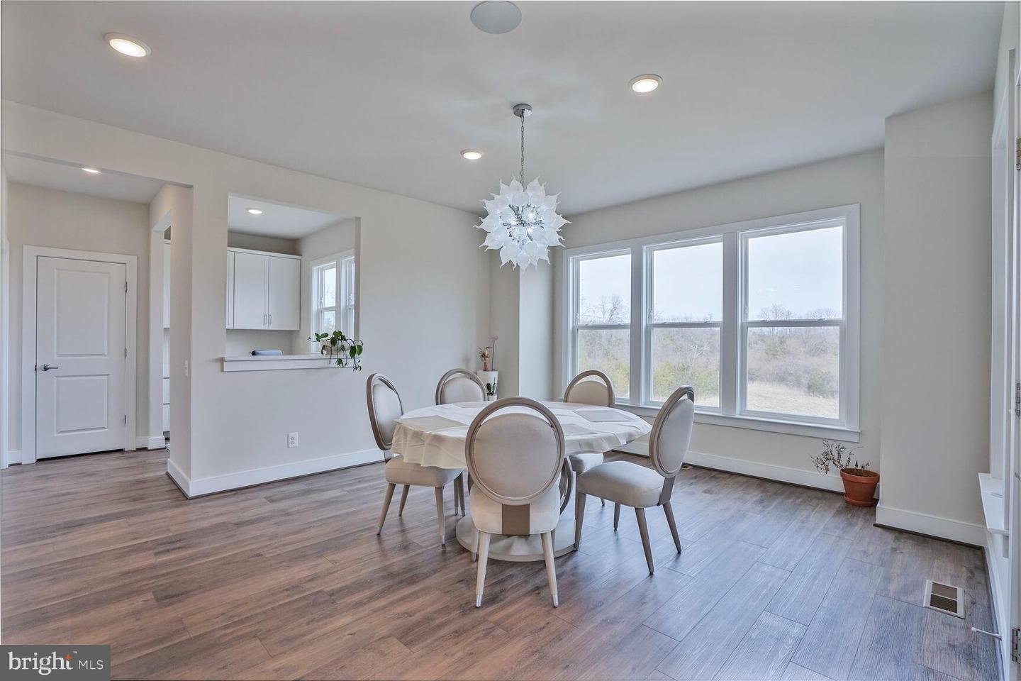 26570 Henry Hill Dr Property Photo 26