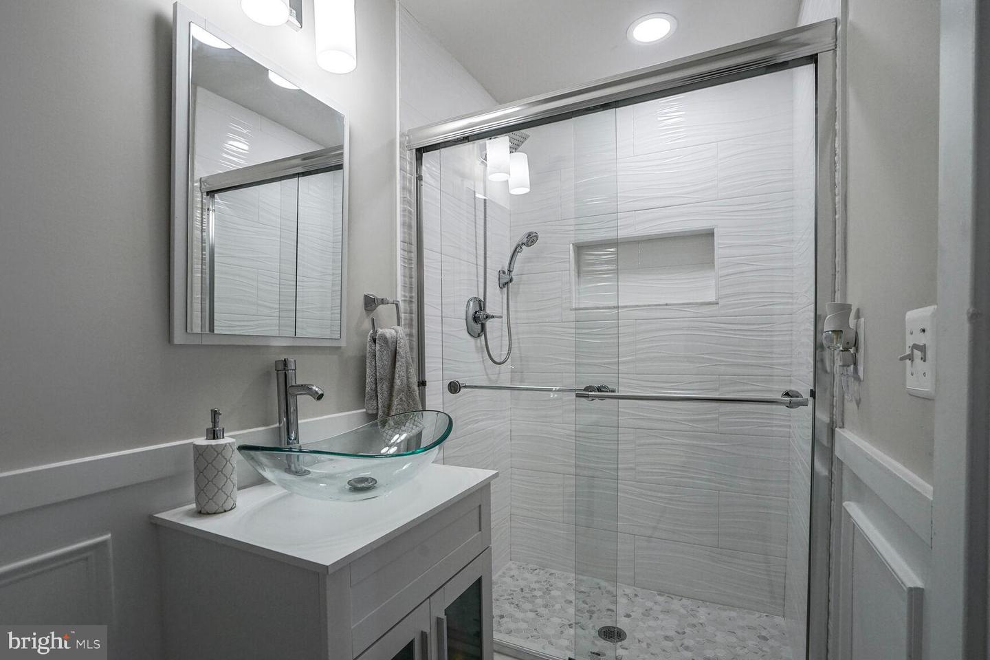26570 Henry Hill Dr Property Photo 33