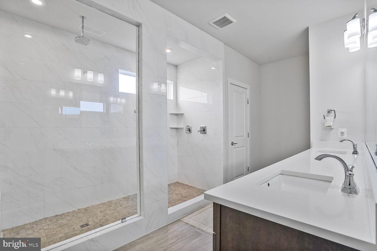 26570 Henry Hill Dr Property Photo 40