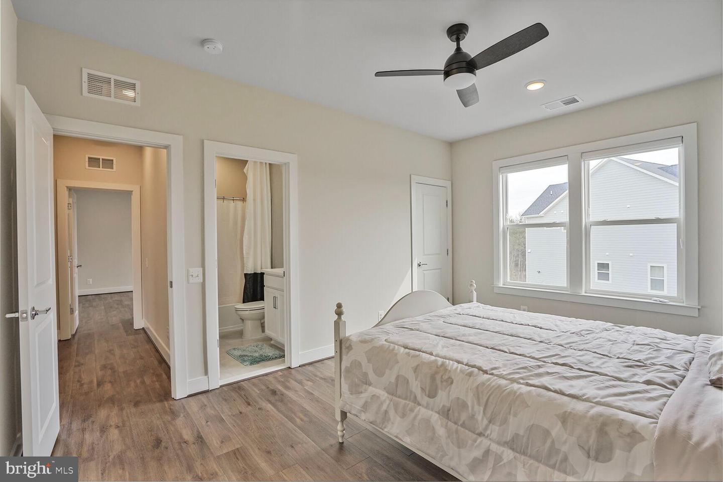 26570 Henry Hill Dr Property Photo 51