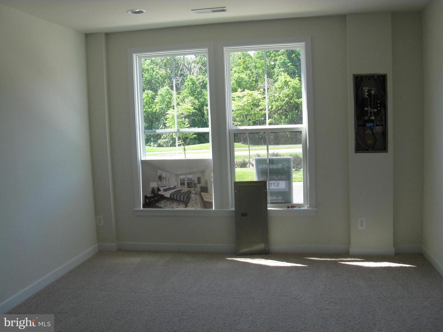 42363 Chapel Gate Ter Property Photo 3
