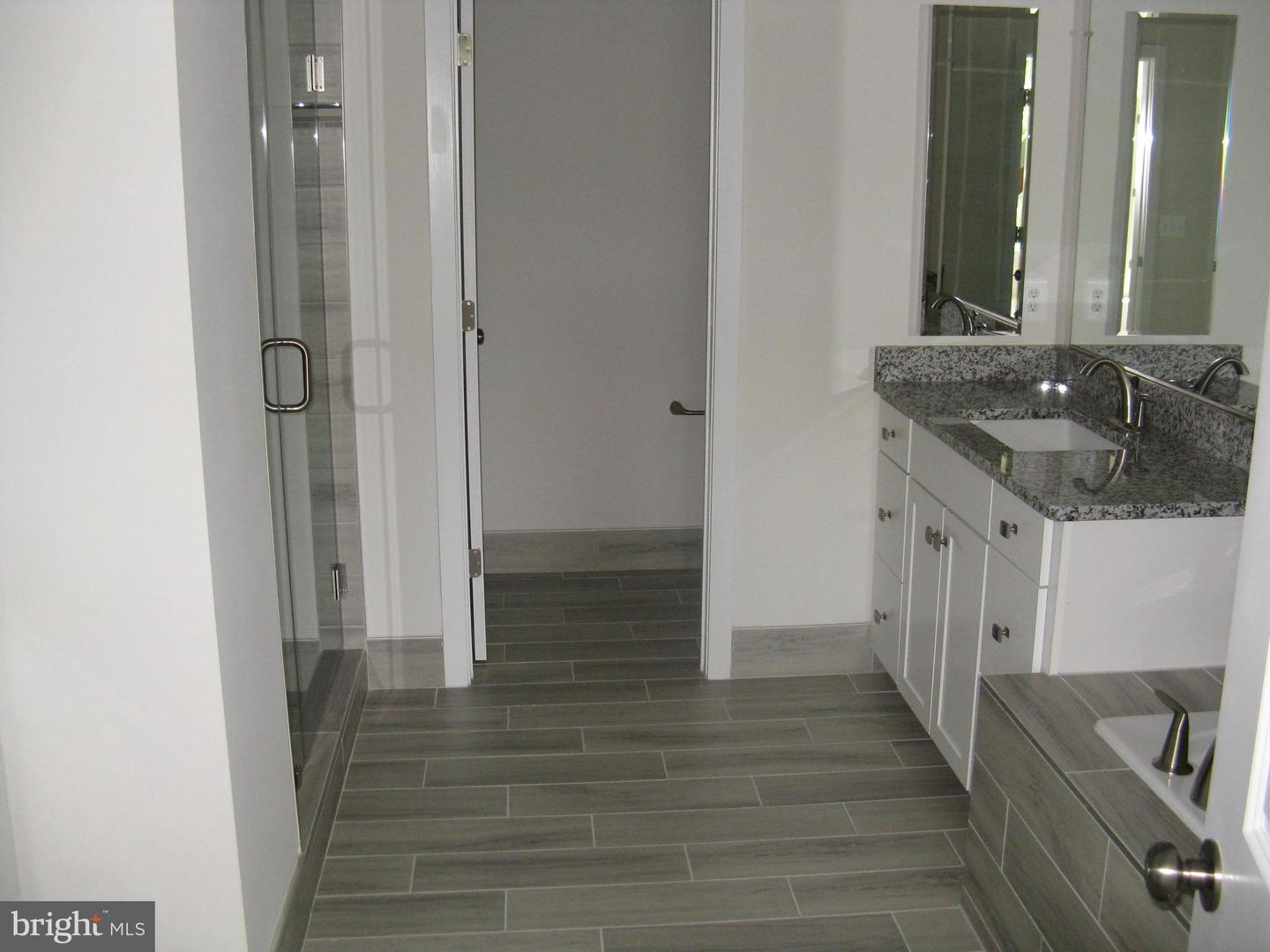 42363 Chapel Gate Ter Property Photo 4