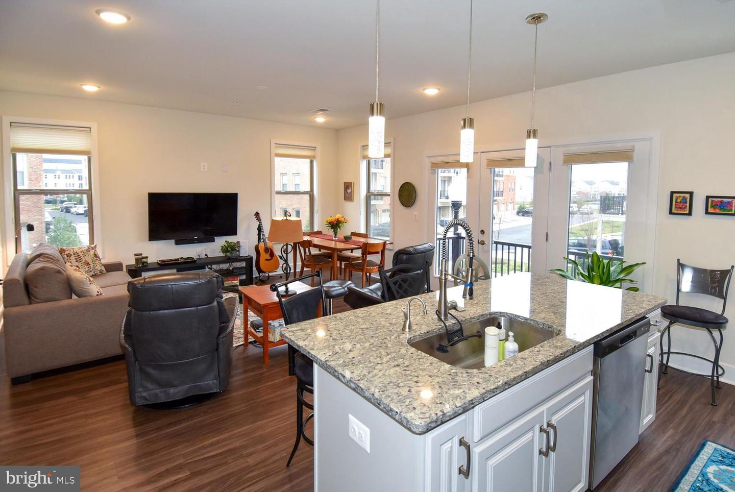 23610 Havelock Walk Ter Property Photo 4