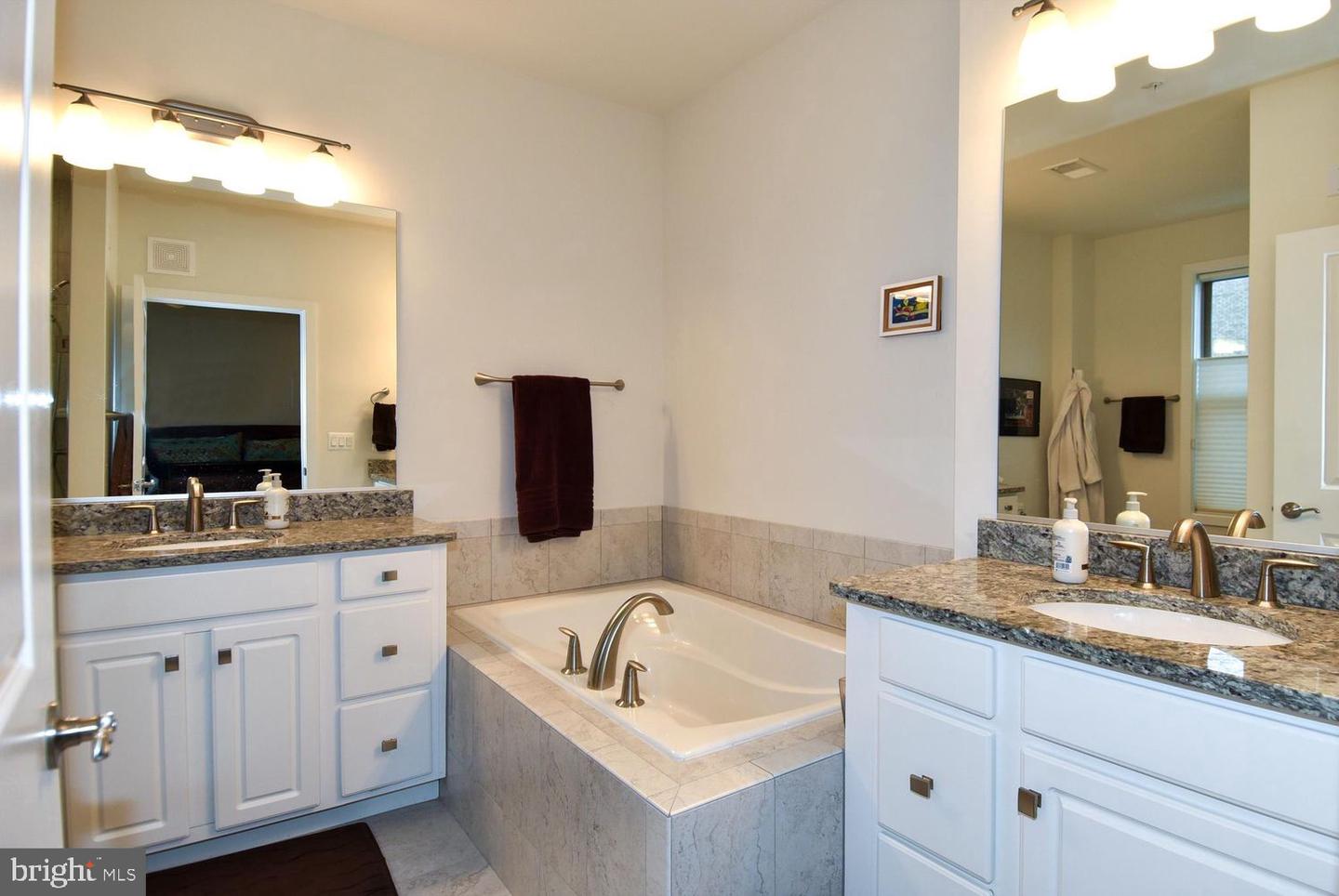23610 Havelock Walk Ter Property Photo 24