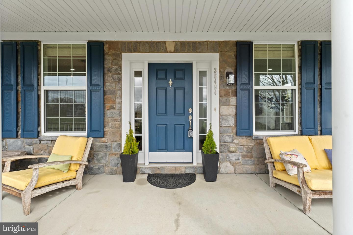 36494 Winding Oak Pl Property Photo 6
