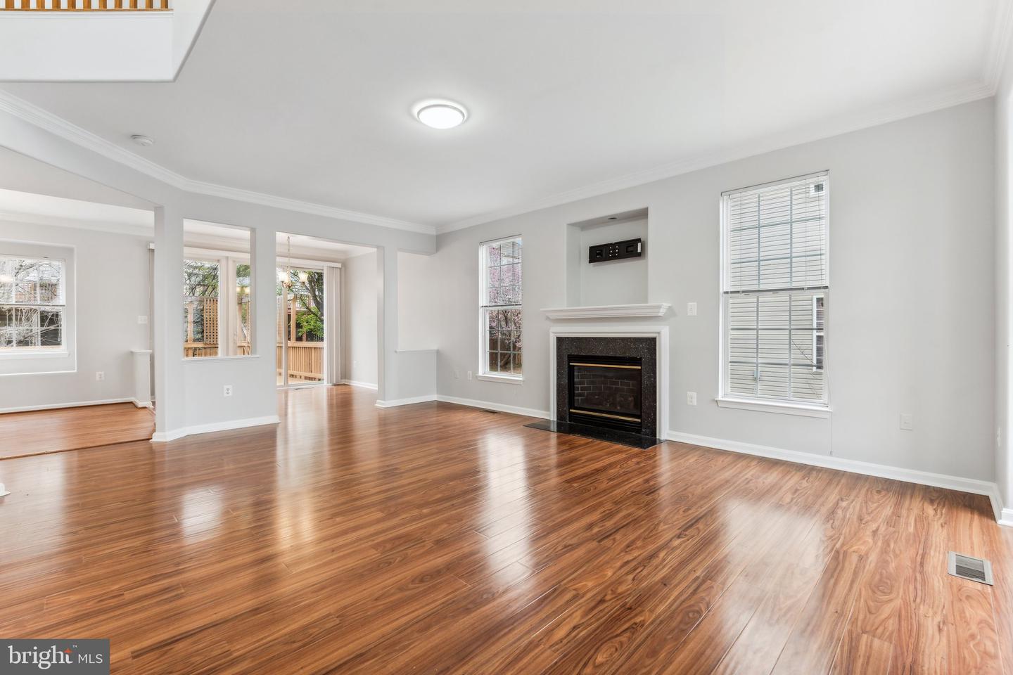 22376 Maison Carree Sq Property Photo 2