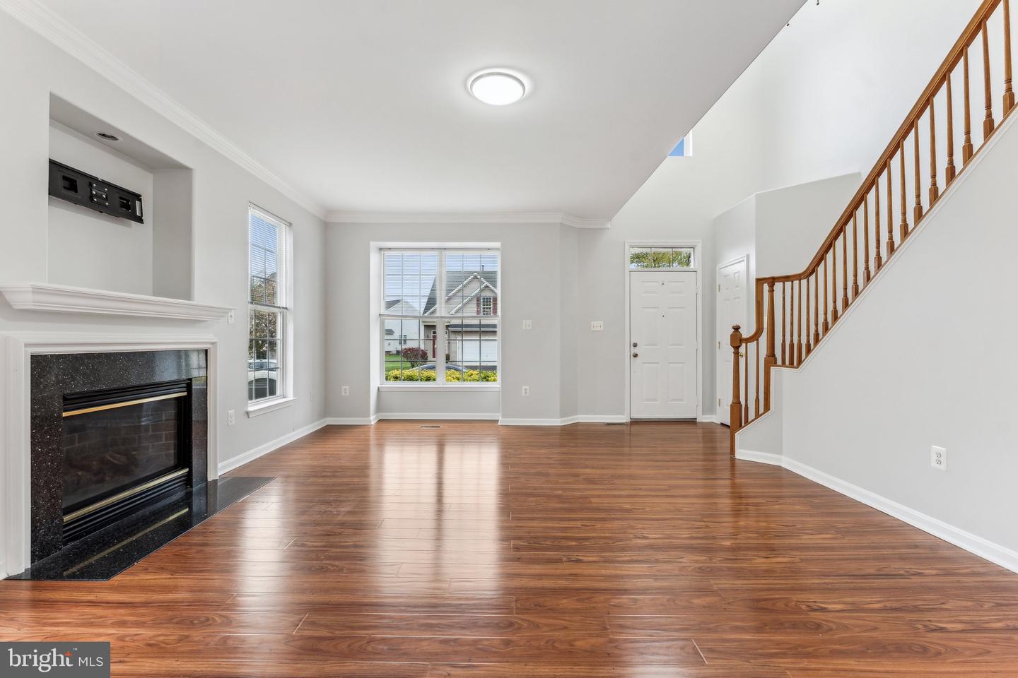 22376 Maison Carree Sq Property Photo 3