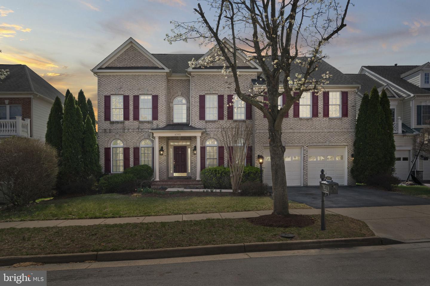 43915 Kittiwake Dr Property Photo 2
