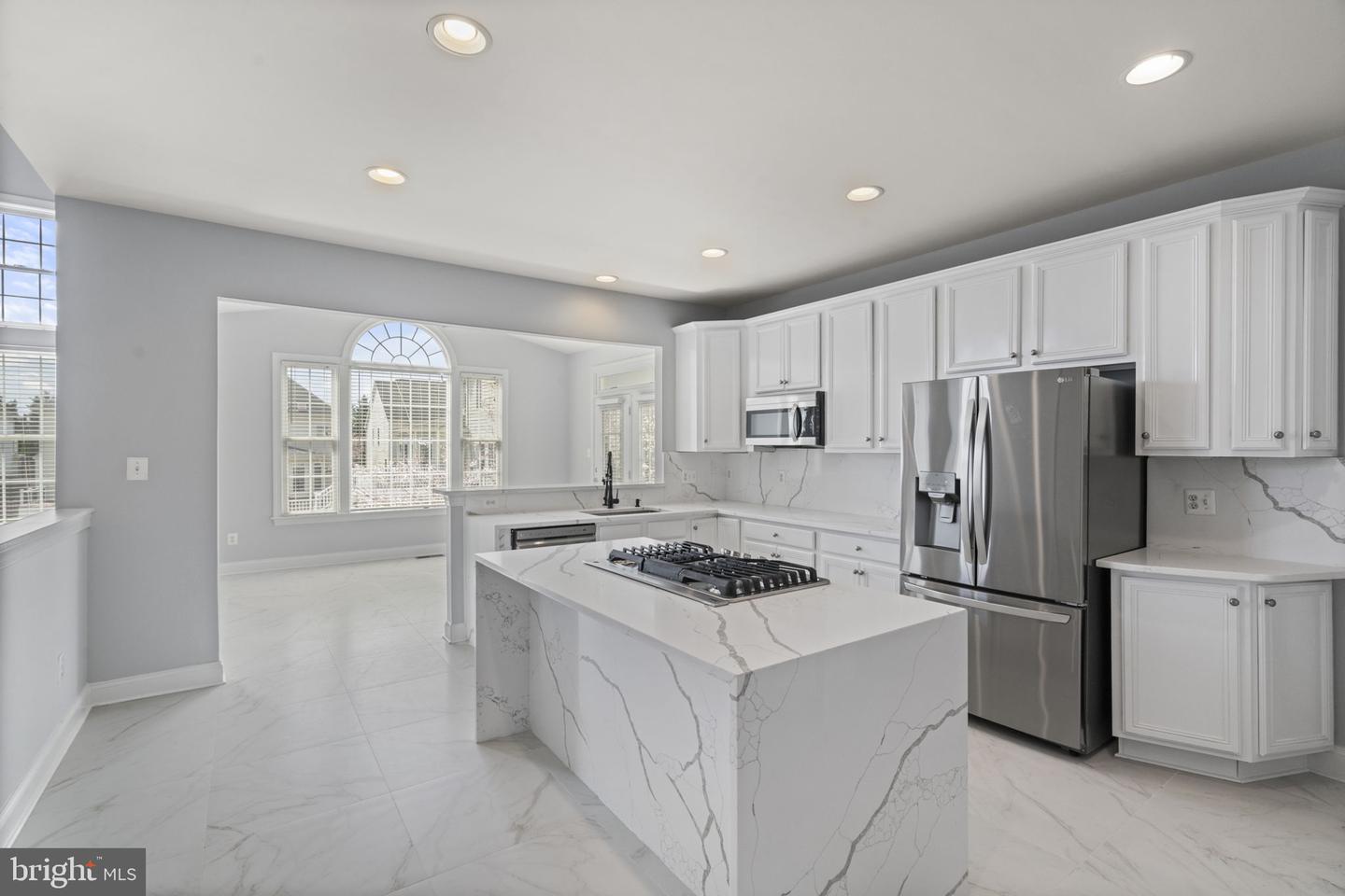 43915 Kittiwake Dr Property Photo 12