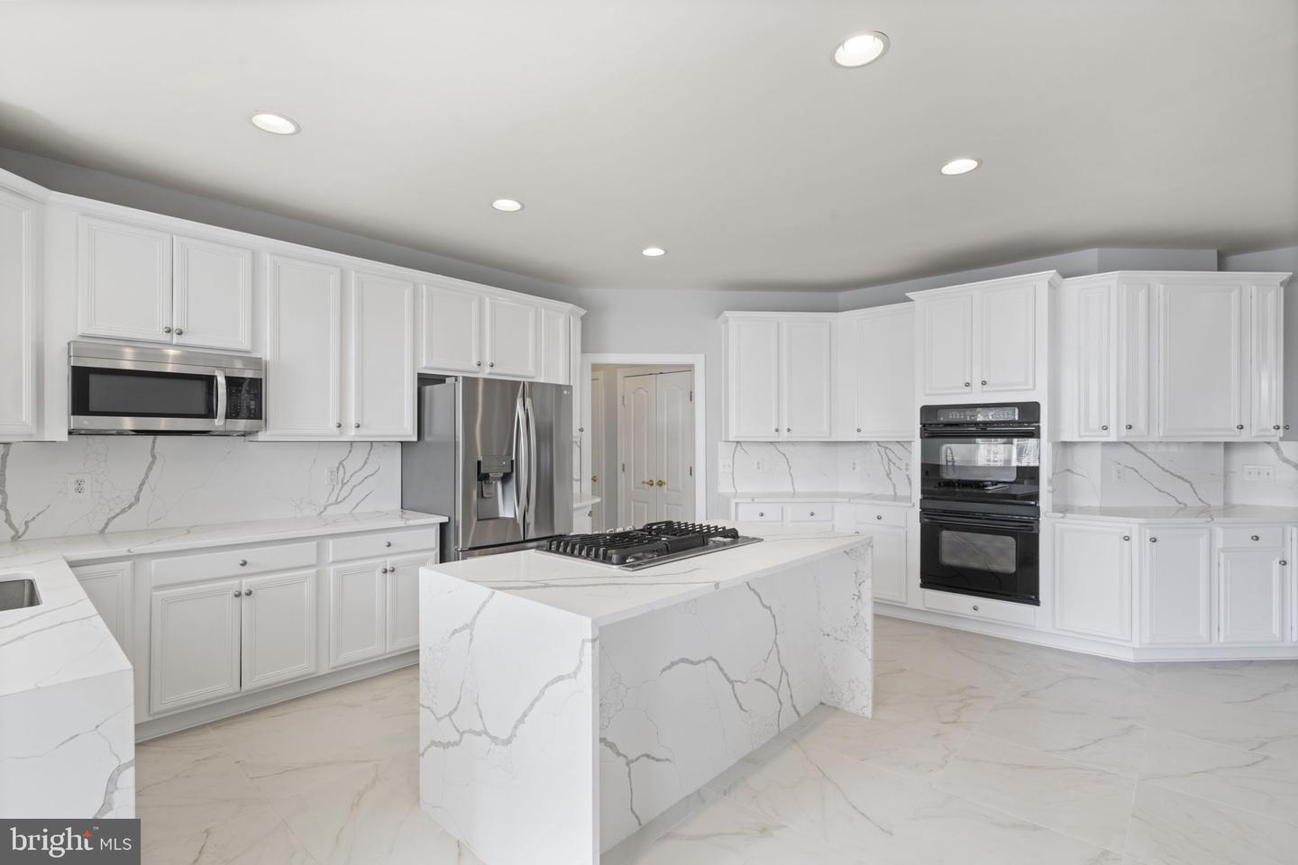43915 Kittiwake Dr Property Photo 16