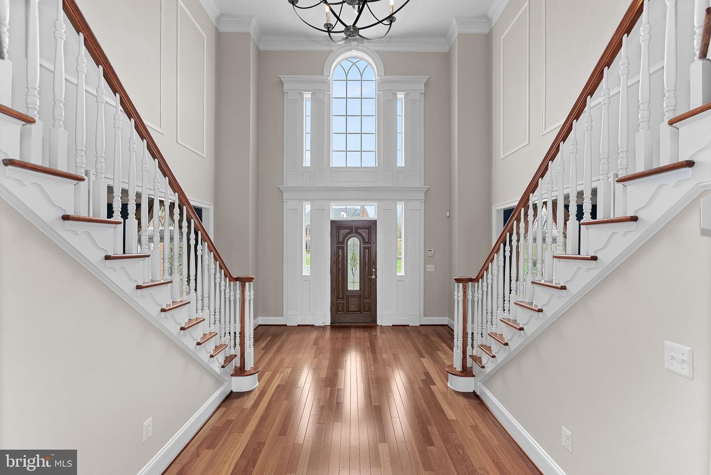 20713 Ashburn Valley Ct Property Photo 8