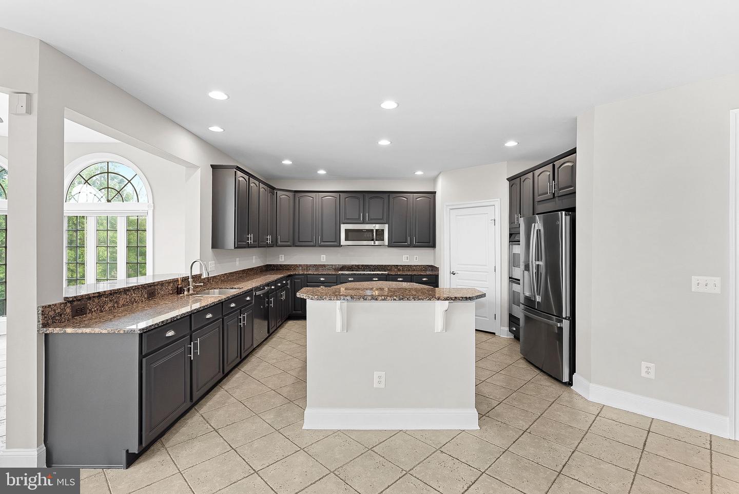 20713 Ashburn Valley Ct Property Photo 25