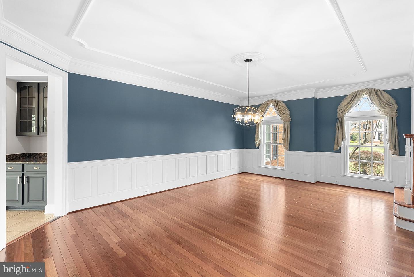 20713 Ashburn Valley Ct Property Photo 32