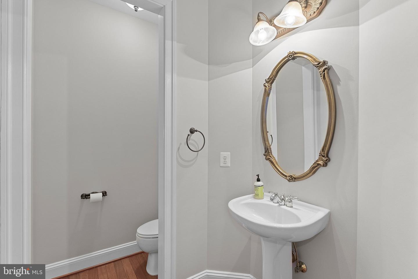 20713 Ashburn Valley Ct Property Photo 47