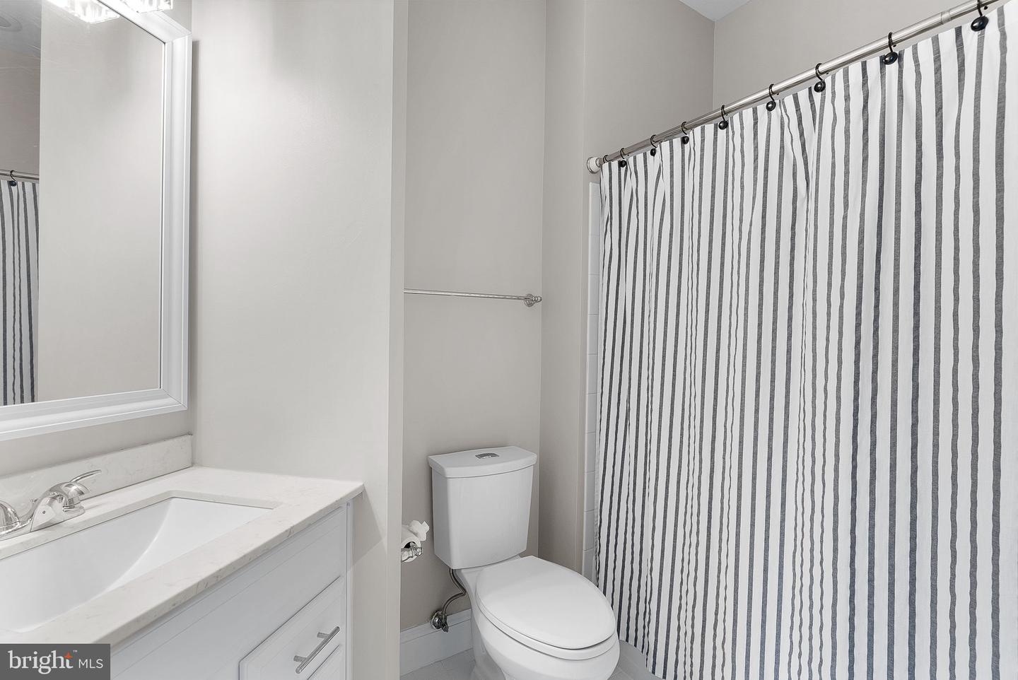 20713 Ashburn Valley Ct Property Photo 75