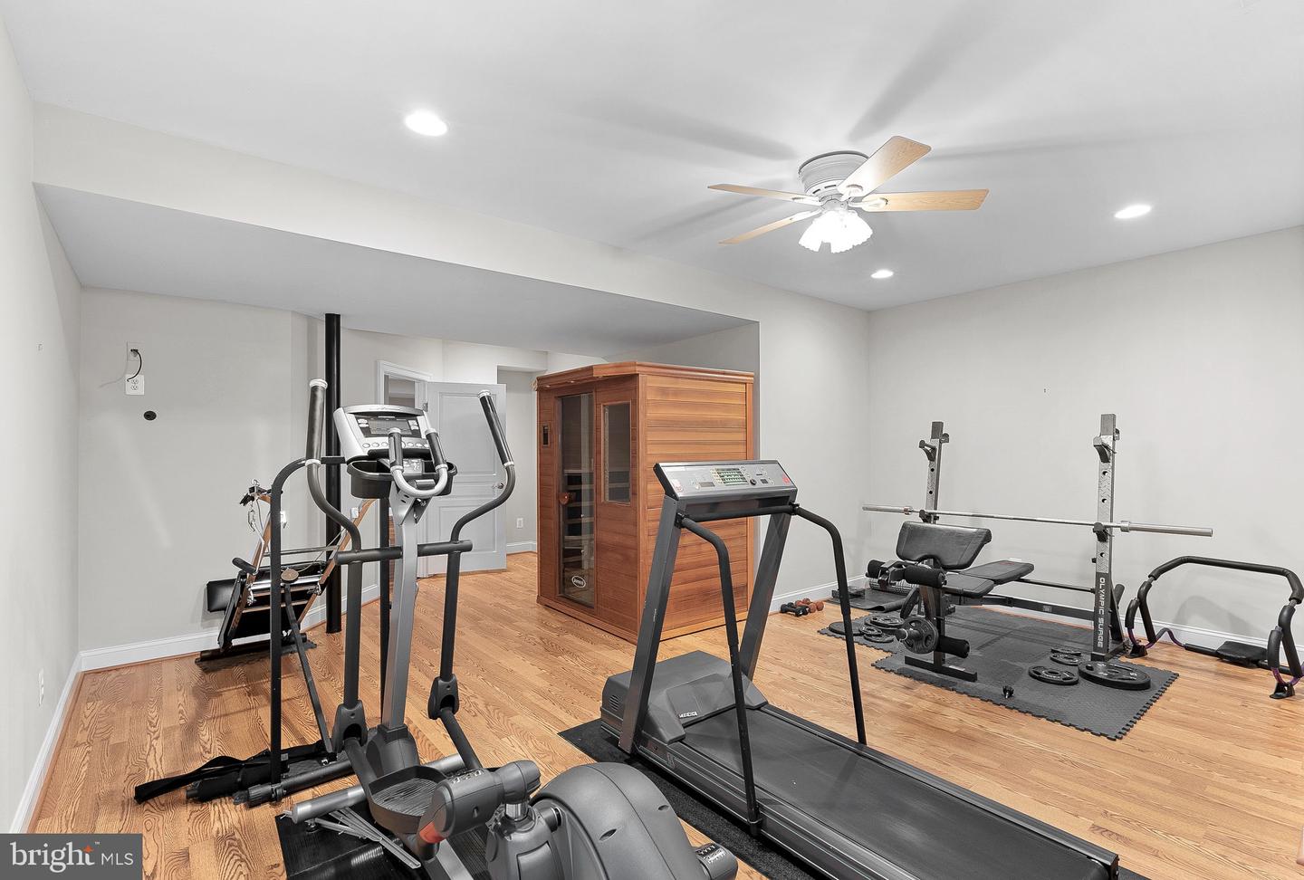 20713 Ashburn Valley Ct Property Photo 95